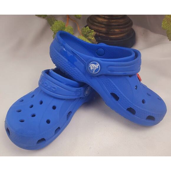 Classic Crocs C10 Toddler Boys Bright Solid Blue Shoes Size 10 Clogs Slides - Picture 7 of 7